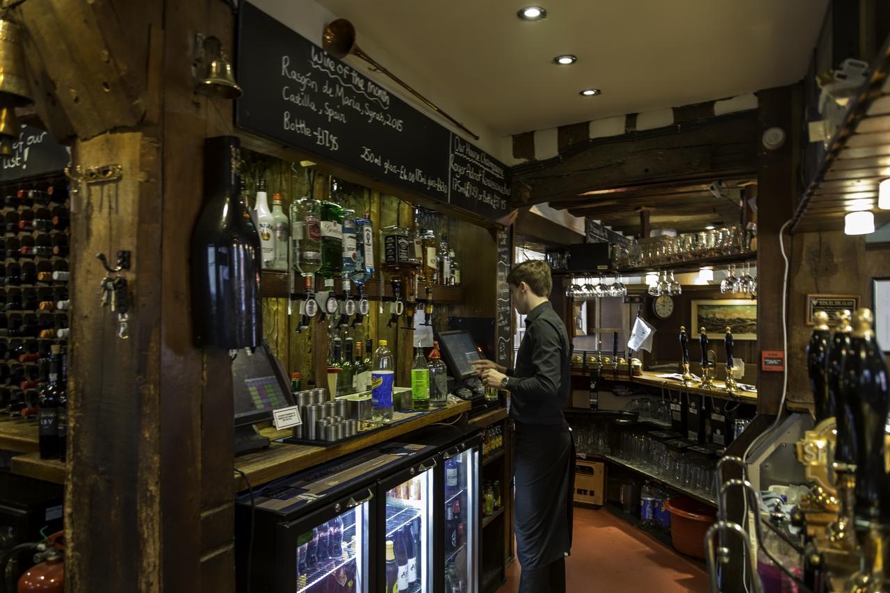 The Bell Inn Hotel Horndon-on-the-Hill Bagian luar foto